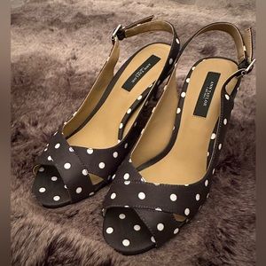 Ann Taylor 3” sling back heel